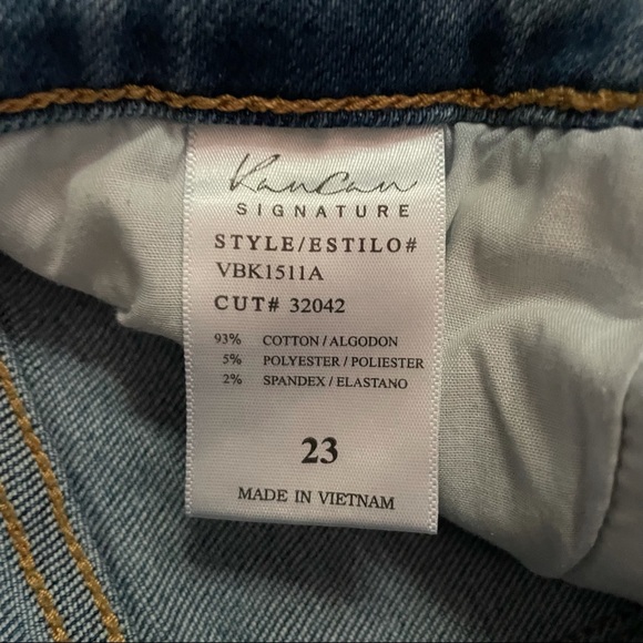 KanCan Signature distressed Jeans - Picture 7 of 8